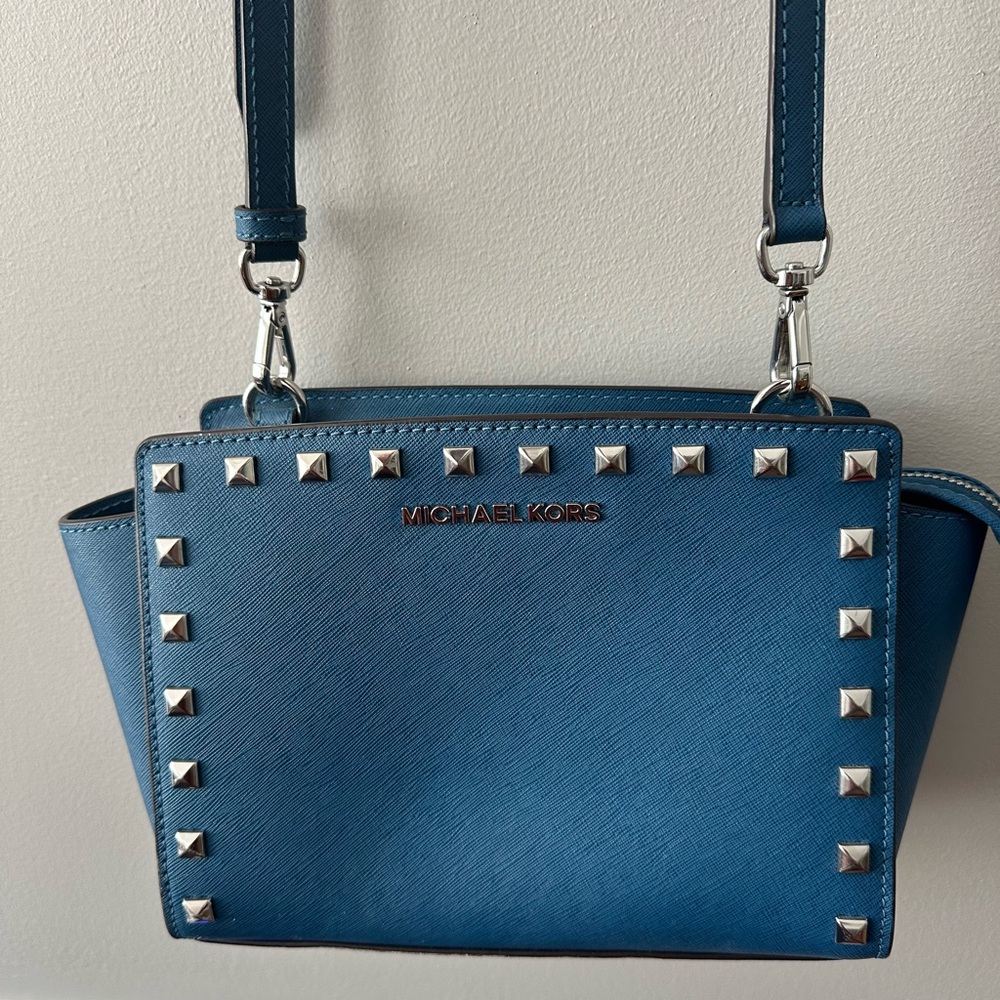 Michael Kors Blue Trapezoid Crossbody Bag with Studded Detailing
